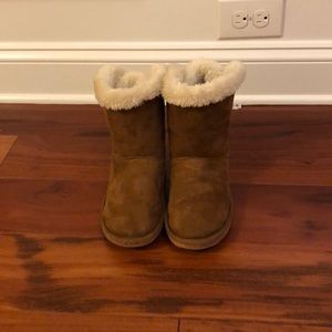 Fury tan boots